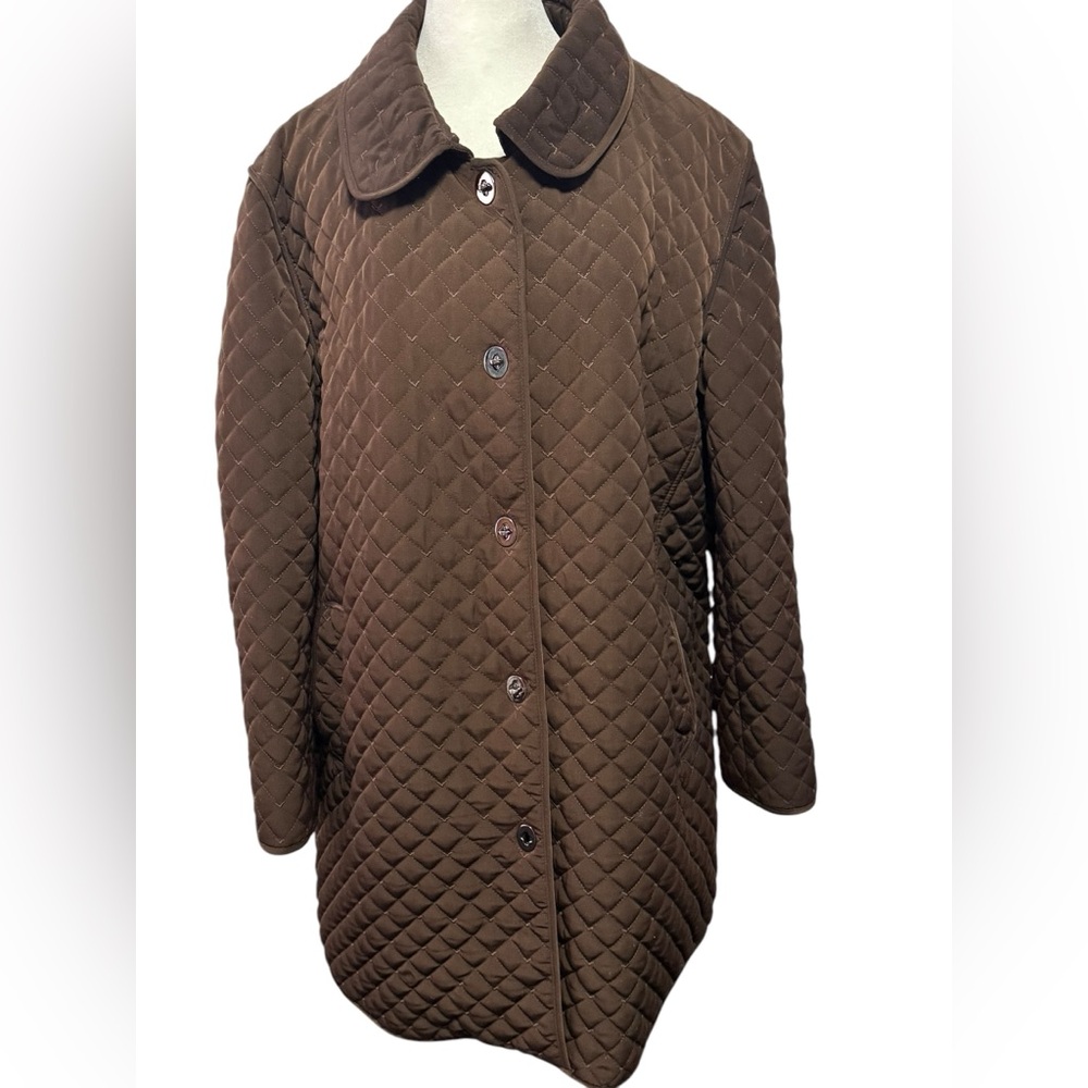 Portrait quilted barn jacket in brown. Size XL. VGUC